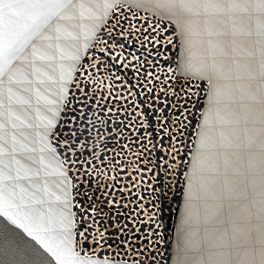 Outdoor Voices TechSweat 7/8 Leopard Leggings